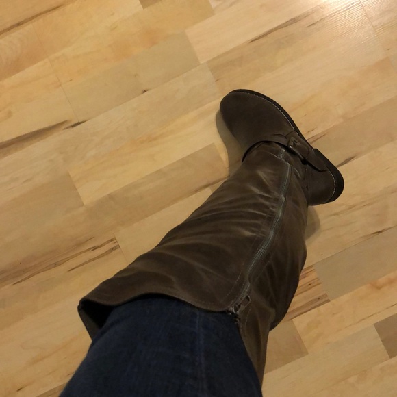 NWT taupe grey boots SALE! - Picture 2 of 7